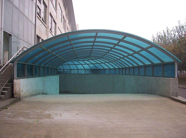 車庫出入口采光頂